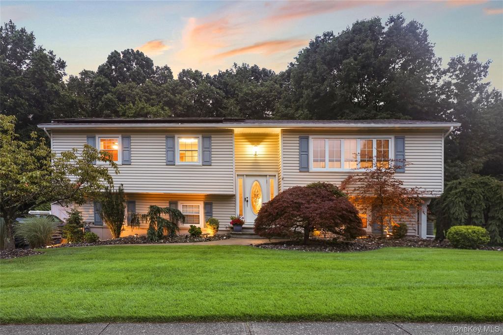 34 Strathmore Drive, New City, NY 10956