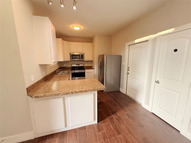 301 Mineral Wells Street, Terrell, TX 75160