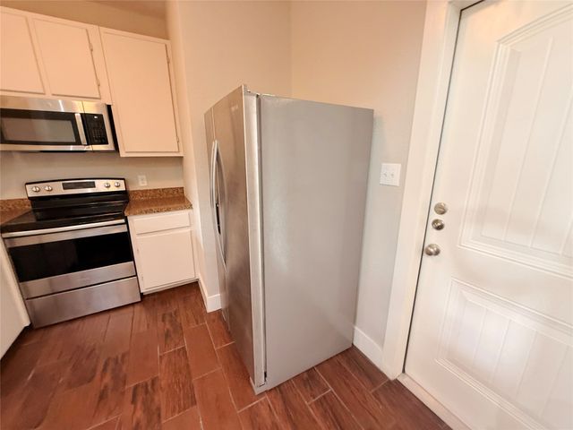 301 Mineral Wells Street, Terrell, TX 75160