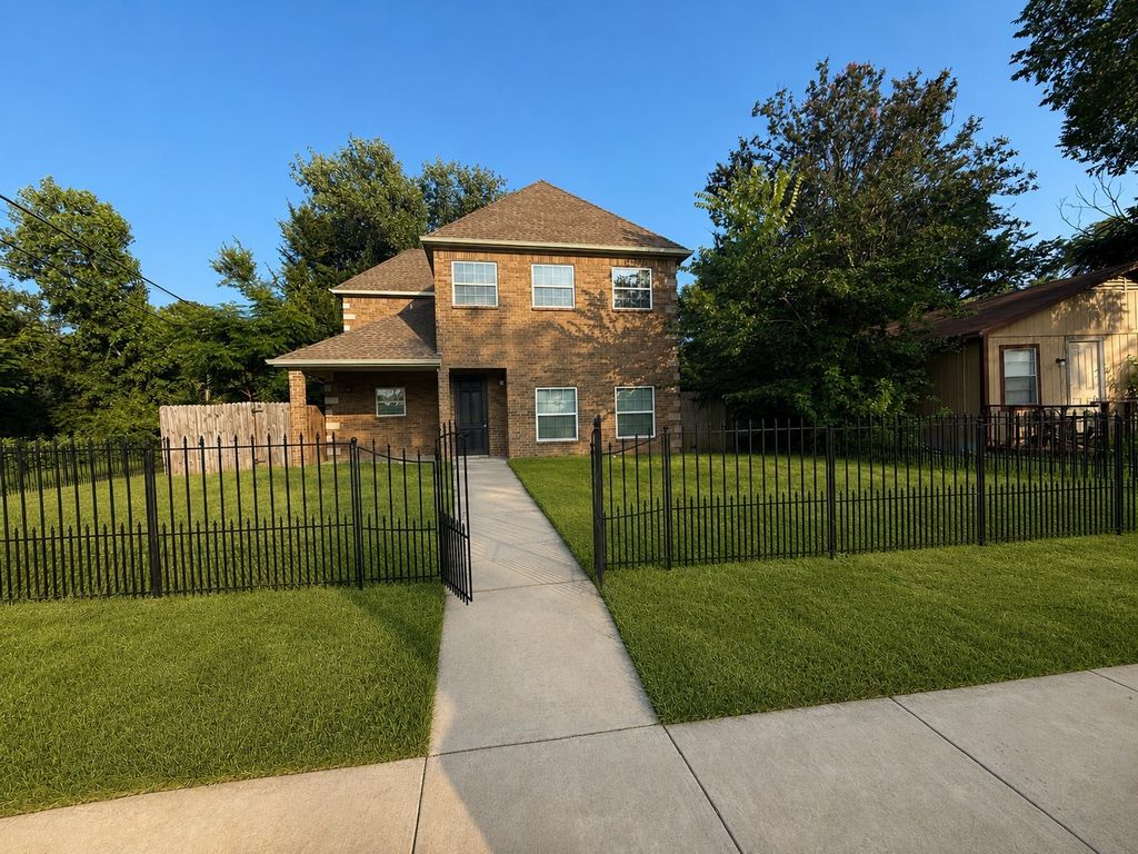 301 Mineral Wells Street, Terrell, TX 75160
