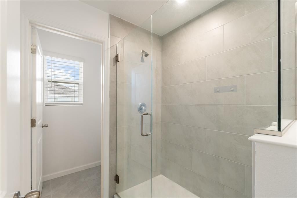 Image 17 of property listing at 11607 SUNSAIL AVENUE, Orlando, FL 32832