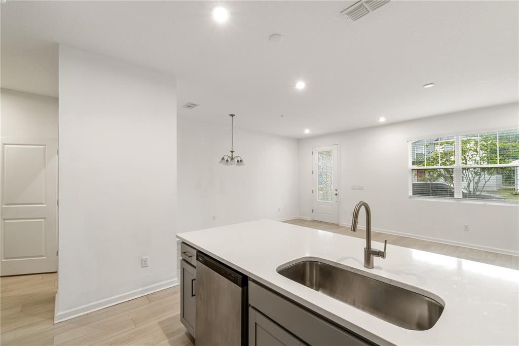 Image 5 of property listing at 11607 SUNSAIL AVENUE, Orlando, FL 32832