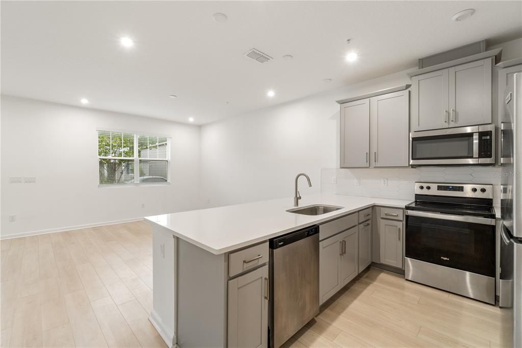 Image 6 of property listing at 11607 SUNSAIL AVENUE, Orlando, FL 32832