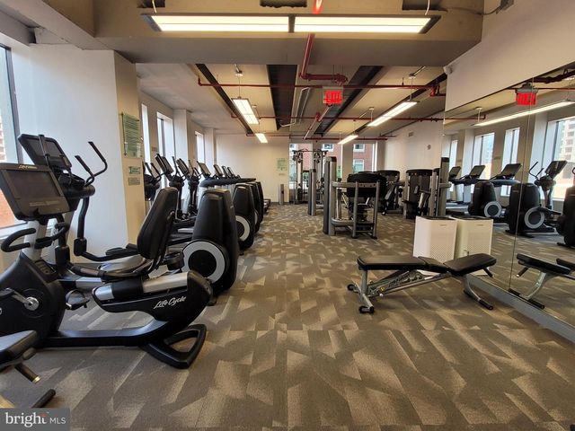 135 S 19TH ST #406, Philadelphia, PA 19103