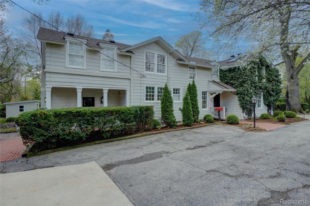 146 Puritan Avenue, Birmingham, MI 48009