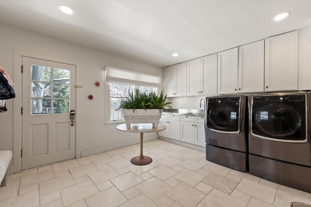 146 Puritan Avenue, Birmingham, MI 48009
