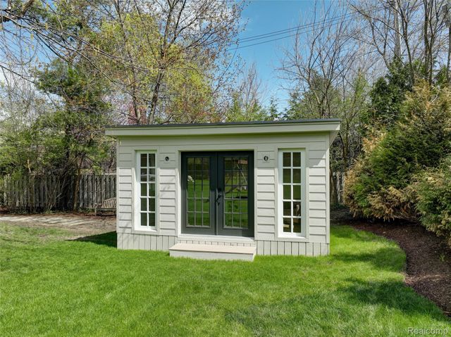146 Puritan Avenue, Birmingham, MI 48009