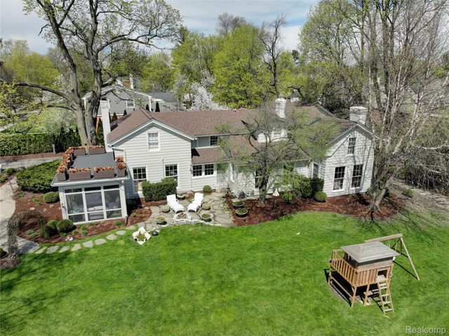 146 Puritan Avenue, Birmingham, MI 48009