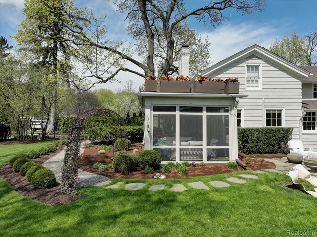 146 Puritan Avenue, Birmingham, MI 48009