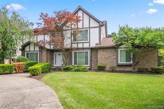 22276 Sheffield Court, Farmington Hills, MI 48335