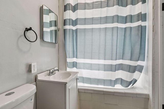 2326 Bryant Avenue N, Minneapolis, MN 55411