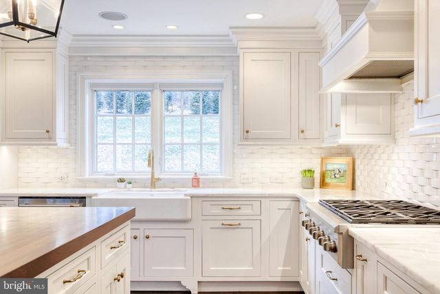 1808 CIRCLE RD, Baltimore, MD 21204