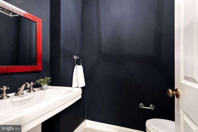 1808 CIRCLE RD, Baltimore, MD 21204