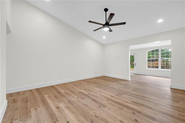 6025 Howells Ferry Road, Mobile, AL 36618