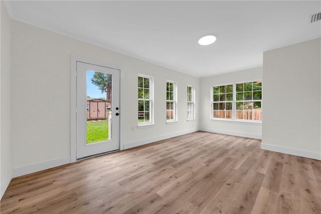 6025 Howells Ferry Road, Mobile, AL 36618