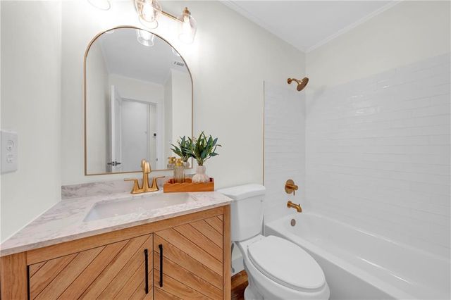 6025 Howells Ferry Road, Mobile, AL 36618