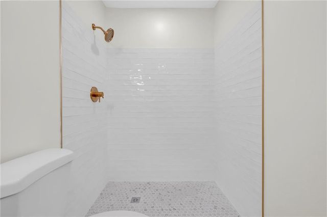 6025 Howells Ferry Road, Mobile, AL 36618