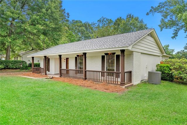 6025 Howells Ferry Road, Mobile, AL 36618