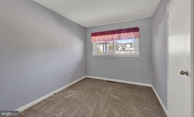 3813 SYLVAN DR, York, PA 17402