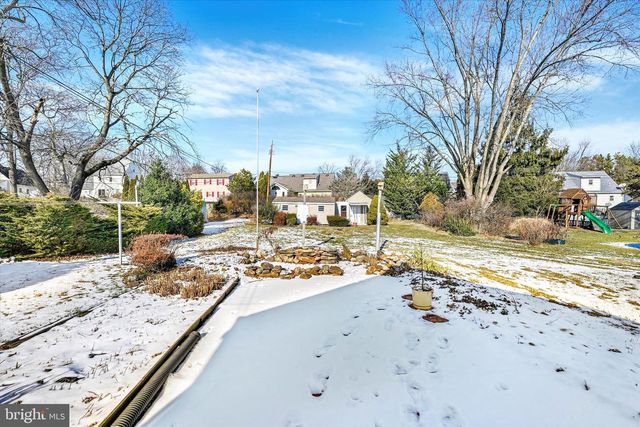 3813 SYLVAN DR, York, PA 17402