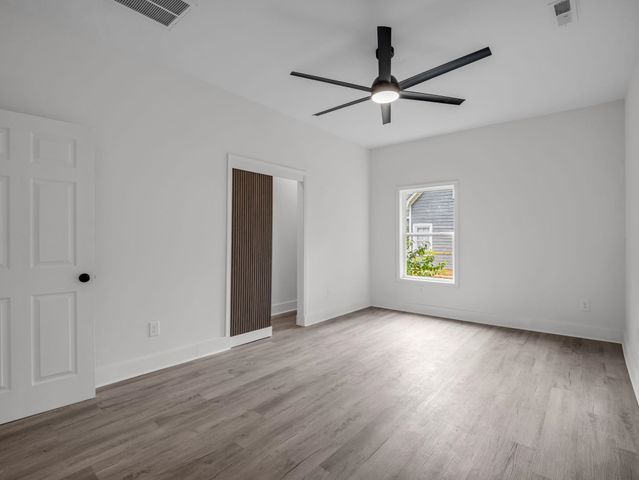 445 E Buford St, Gaffney, SC 29340