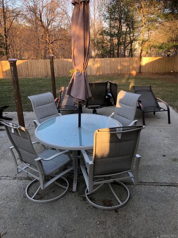 1887 Joshuas Path 2, Central Islip, NY 11722