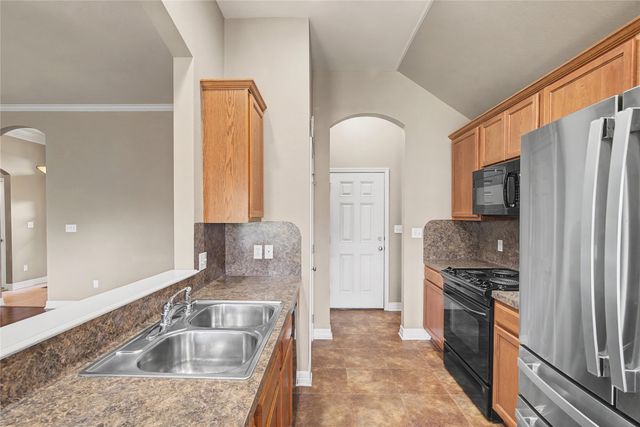 3212 Grand Lake Drive, Bossier City, LA 71111