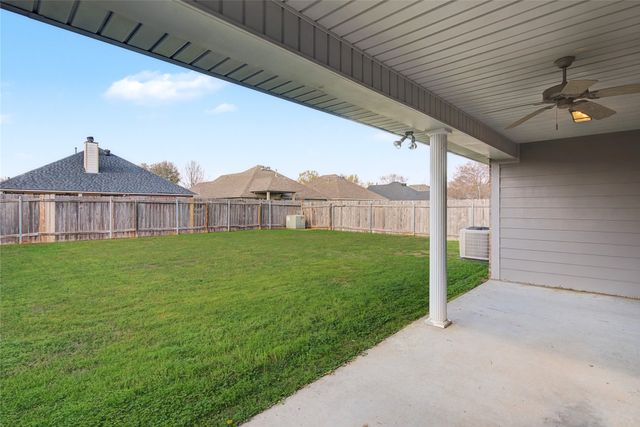 3212 Grand Lake Drive, Bossier City, LA 71111