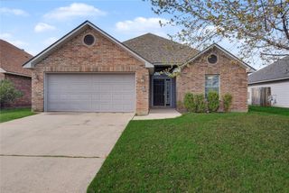 3212 Grand Lake Drive, Bossier City, LA 71111