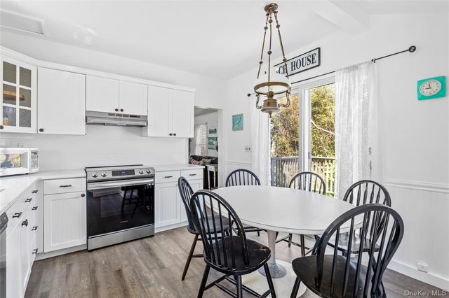 449 Dehnhoff Walk, Ocean Beach, NY 11770