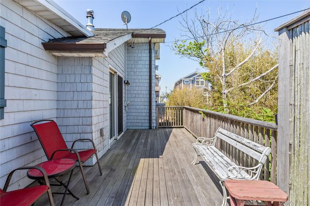 449 Dehnhoff Walk, Ocean Beach, NY 11770