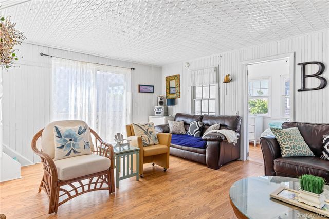449 Dehnhoff Walk, Ocean Beach, NY 11770