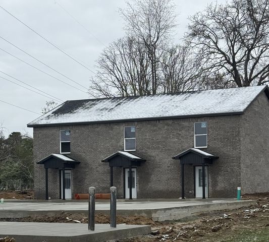 740 Kings Ln, Tullahoma, TN 37388