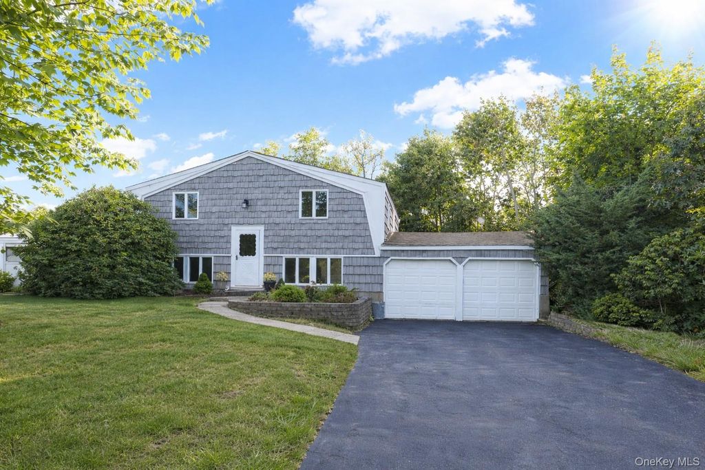 44 University Heights Drive, Stony Brook, NY 11790