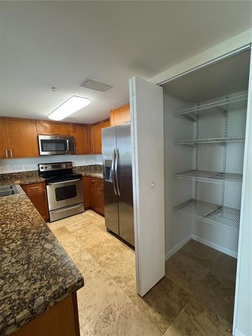 1555 N N.treasure Drive 313, North Bay Village, FL 33141