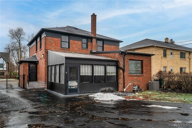 1060 Amherst Street, Buffalo, NY 14216