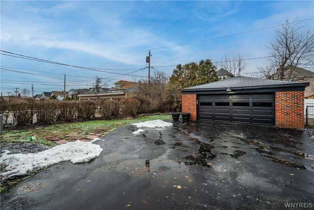 1060 Amherst Street, Buffalo, NY 14216