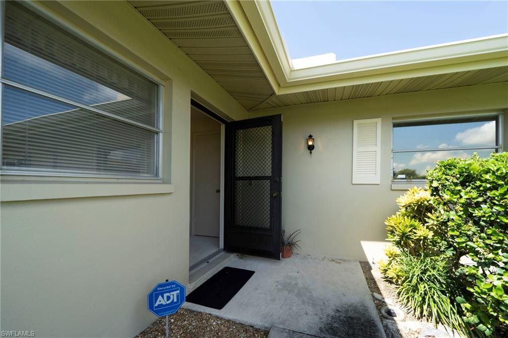 5586 Pendlewood LN, FORT MYERS, FL 33919 — photo 5