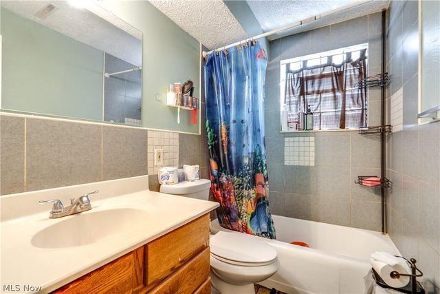 1637 Vicgross Avenue, Akron, OH 44310