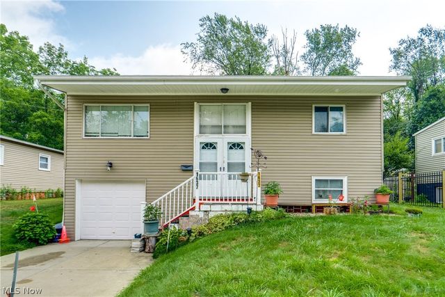 1637 Vicgross Avenue, Akron, OH 44310