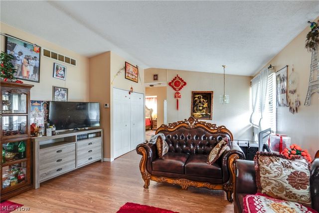 1637 Vicgross Avenue, Akron, OH 44310