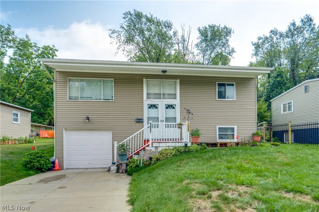 1637 Vicgross Avenue, Akron, OH 44310