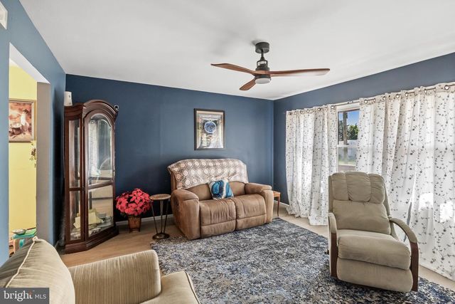 109 N AMBLER RD, Somers Point, NJ 08244