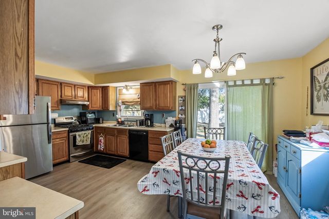 109 N AMBLER RD, Somers Point, NJ 08244