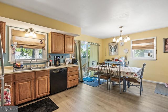 109 N AMBLER RD, Somers Point, NJ 08244
