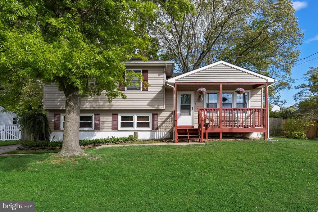 109 N AMBLER RD, Somers Point, NJ 08244
