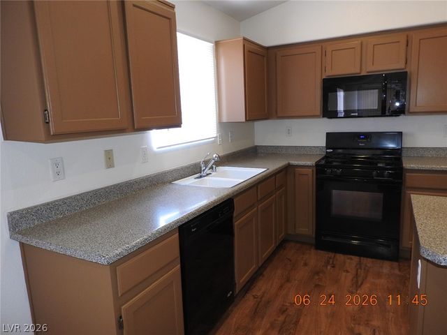 4916 CORSICA ISLAND Street, North Las Vegas, NV 89031