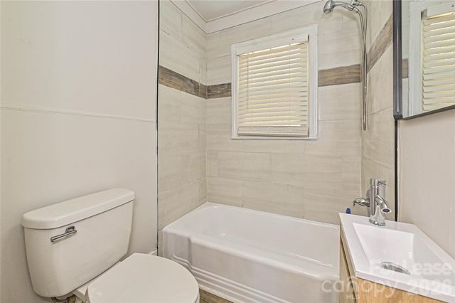 1801 Lasalle Street, Charlotte, NC 28216