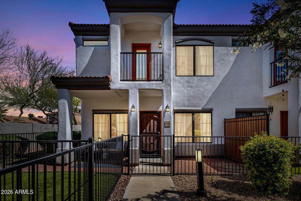 Image 1 of property listing at 3150 E BEARDSLEY Road 1055, Phoenix, AZ 85050