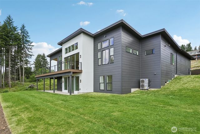 340 Anderson Drive, Kalama, WA 98625